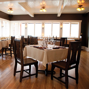 Gayot – 2015 Top 10 Romantic Restaurants in the US